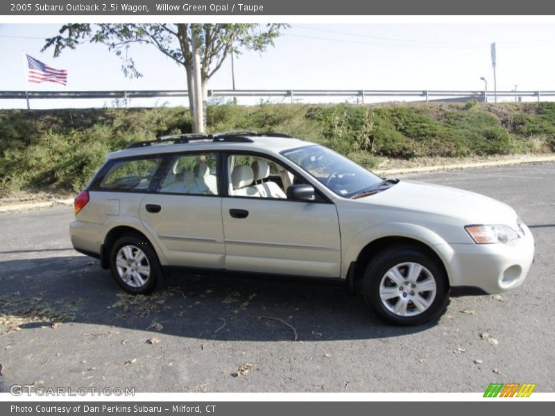 Willow Green Opal / Taupe 2005 Subaru Outback 2.5i Wagon