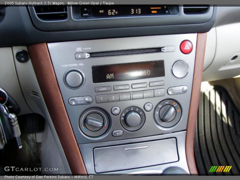 Willow Green Opal / Taupe 2005 Subaru Outback 2.5i Wagon