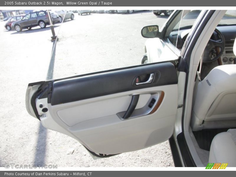 Willow Green Opal / Taupe 2005 Subaru Outback 2.5i Wagon