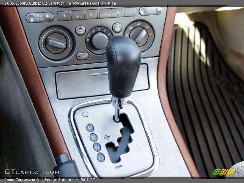 Willow Green Opal / Taupe 2005 Subaru Outback 2.5i Wagon