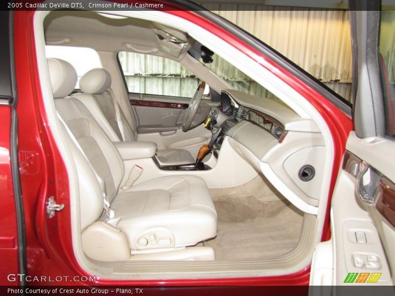  2005 DeVille DTS Cashmere Interior