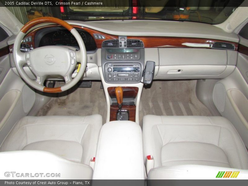 Dashboard of 2005 DeVille DTS