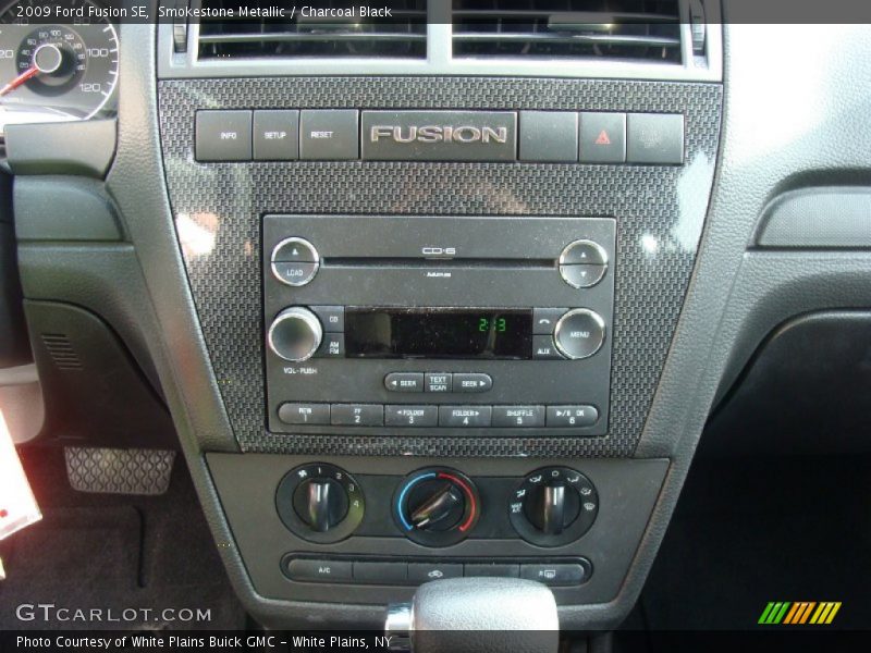 Smokestone Metallic / Charcoal Black 2009 Ford Fusion SE