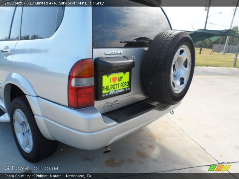 Silky Silver Metallic / Gray 2003 Suzuki XL7 Limited 4x4