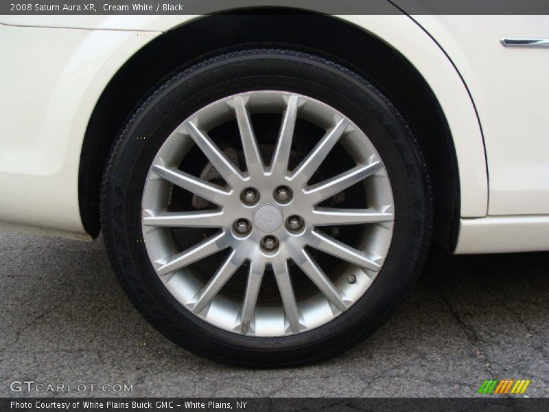 Cream White / Black 2008 Saturn Aura XR