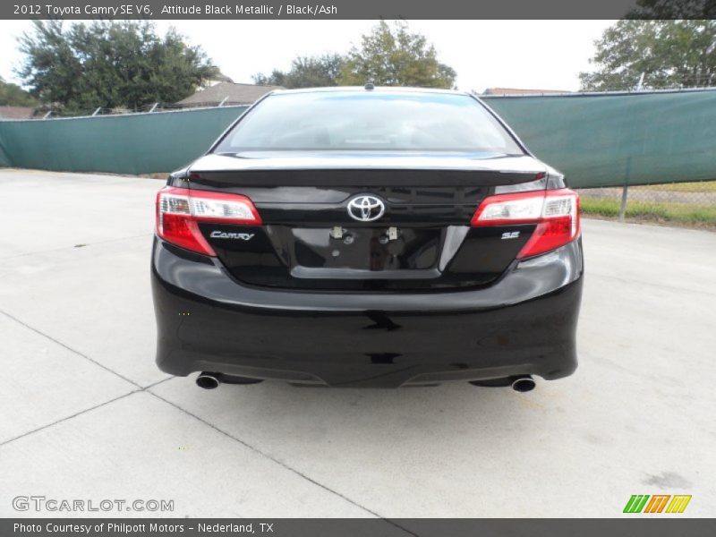 Attitude Black Metallic / Black/Ash 2012 Toyota Camry SE V6