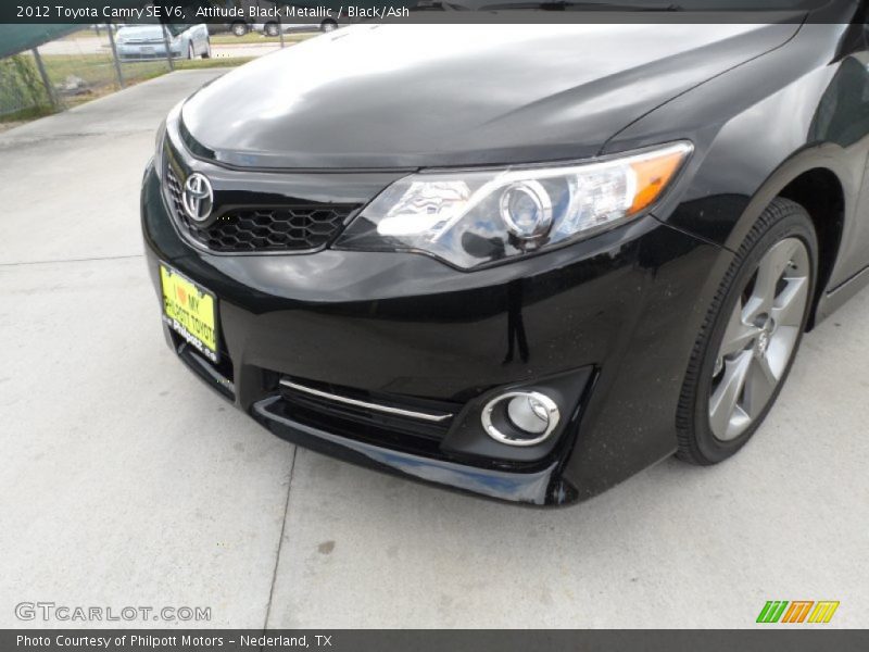 Attitude Black Metallic / Black/Ash 2012 Toyota Camry SE V6