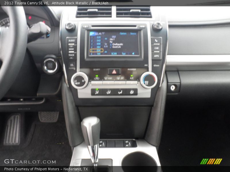 Attitude Black Metallic / Black/Ash 2012 Toyota Camry SE V6