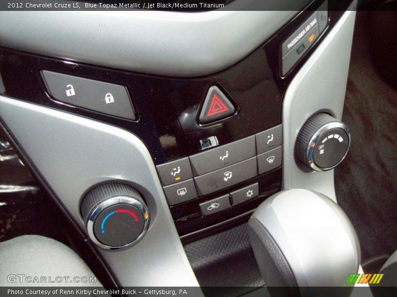 Blue Topaz Metallic / Jet Black/Medium Titanium 2012 Chevrolet Cruze LS