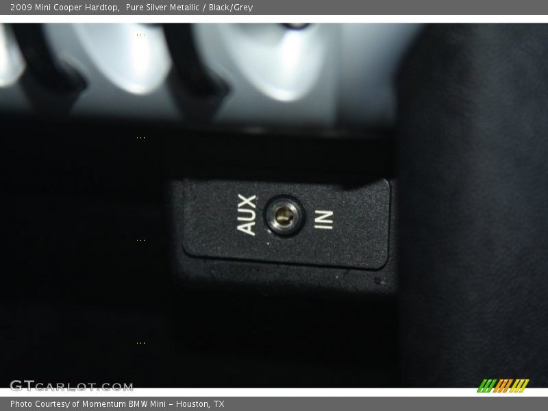 Pure Silver Metallic / Black/Grey 2009 Mini Cooper Hardtop