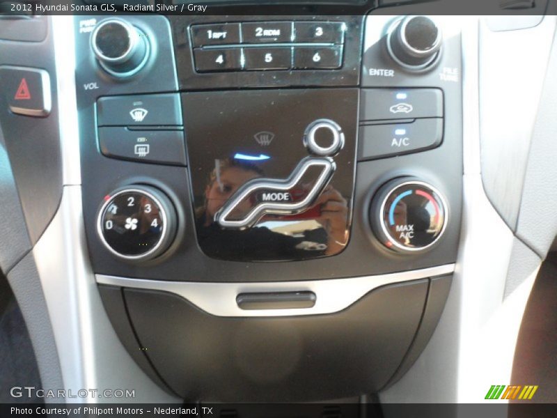 Radiant Silver / Gray 2012 Hyundai Sonata GLS
