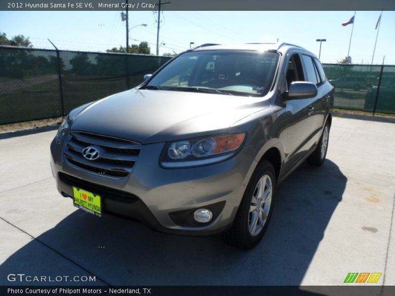 Mineral Gray / Gray 2012 Hyundai Santa Fe SE V6