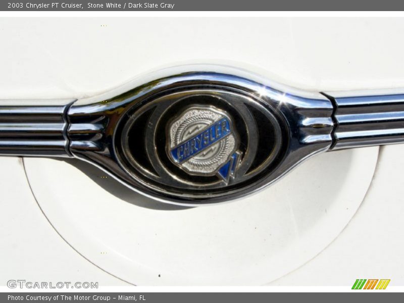 Stone White / Dark Slate Gray 2003 Chrysler PT Cruiser