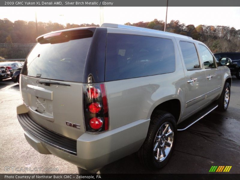 Silver Birch Metallic / Ebony 2009 GMC Yukon XL Denali AWD