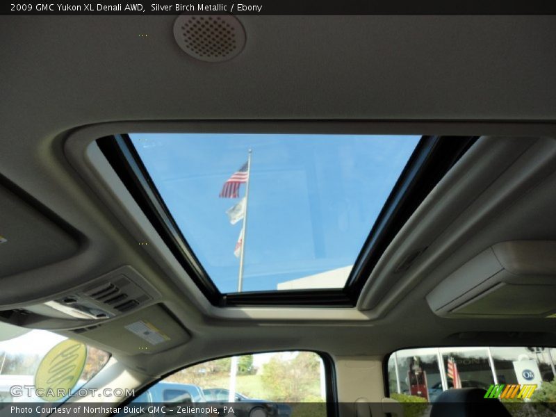 Silver Birch Metallic / Ebony 2009 GMC Yukon XL Denali AWD