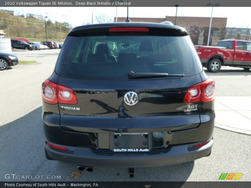 Deep Black Metallic / Charcoal 2010 Volkswagen Tiguan SE 4Motion