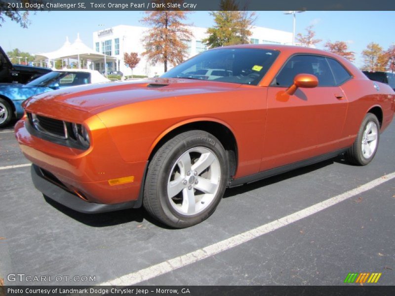 Toxic Orange Pearl / Dark Slate Gray 2011 Dodge Challenger SE