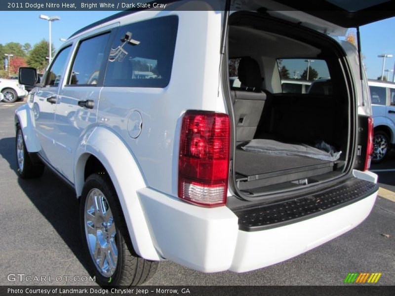 Bright White / Dark Slate Gray 2011 Dodge Nitro Heat