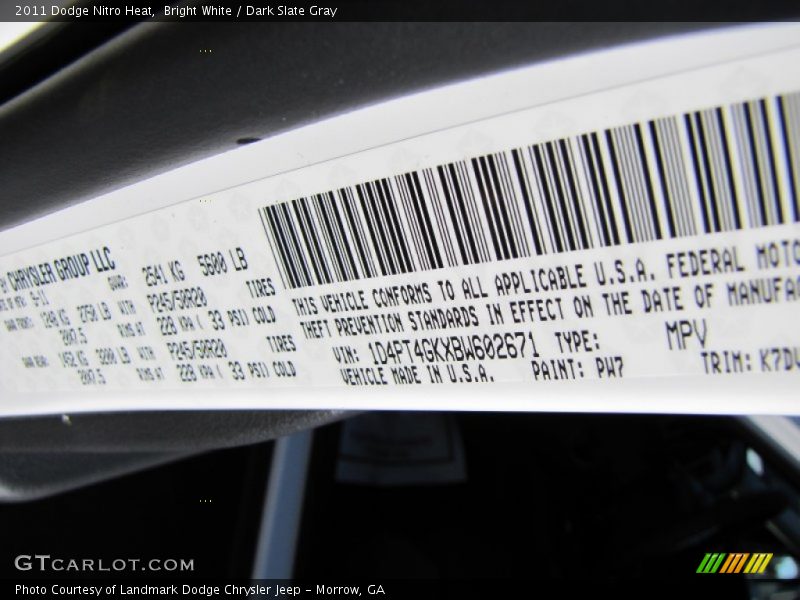 Bright White / Dark Slate Gray 2011 Dodge Nitro Heat