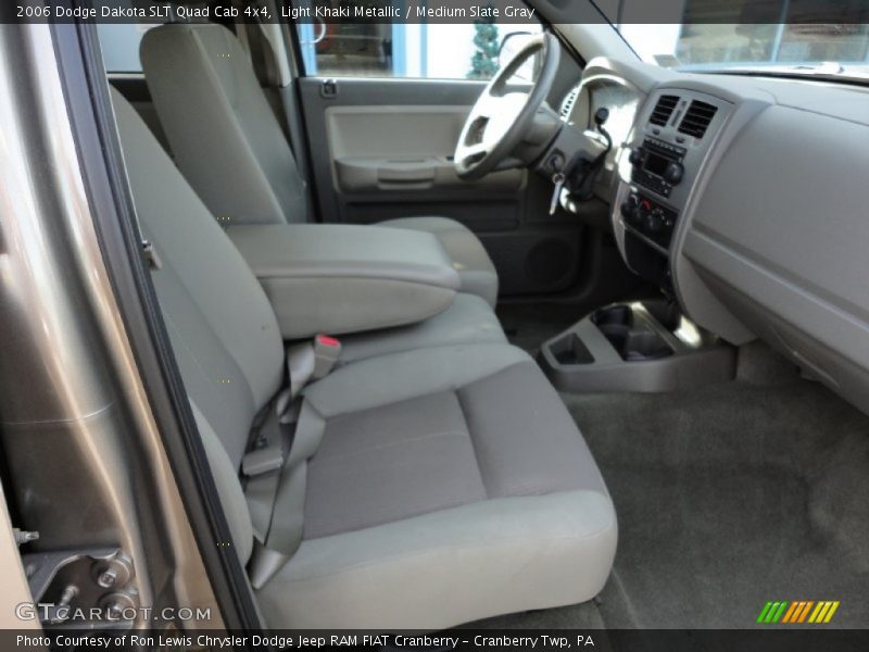 Light Khaki Metallic / Medium Slate Gray 2006 Dodge Dakota SLT Quad Cab 4x4