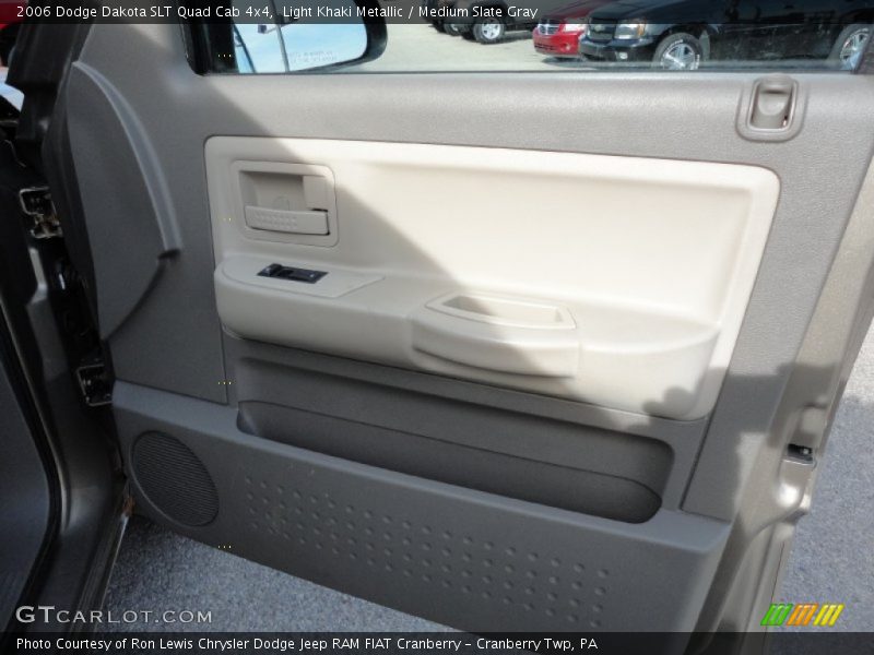 Light Khaki Metallic / Medium Slate Gray 2006 Dodge Dakota SLT Quad Cab 4x4