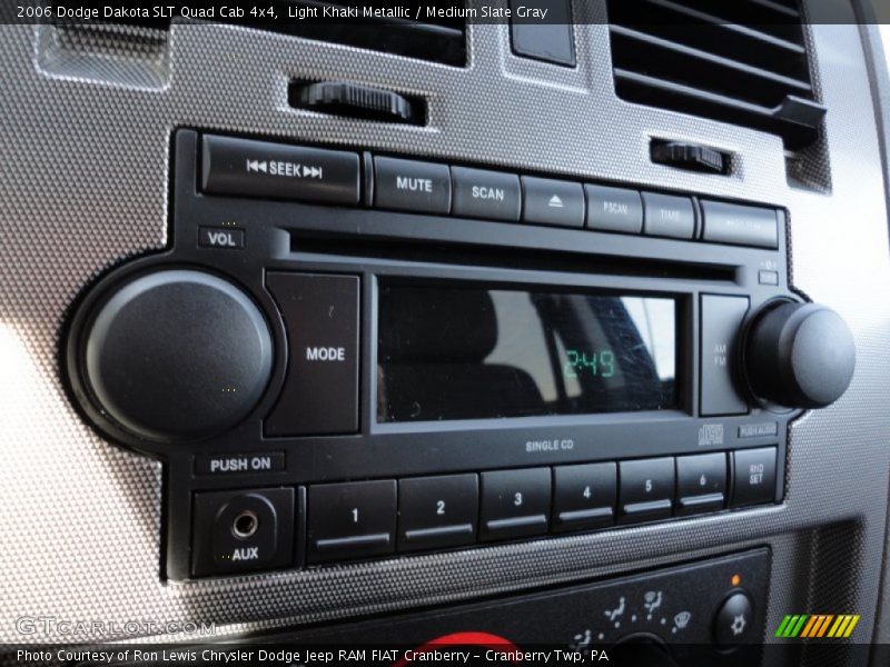 Light Khaki Metallic / Medium Slate Gray 2006 Dodge Dakota SLT Quad Cab 4x4