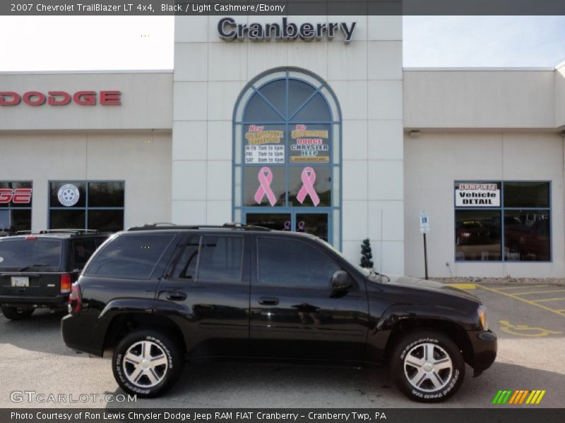 Black / Light Cashmere/Ebony 2007 Chevrolet TrailBlazer LT 4x4