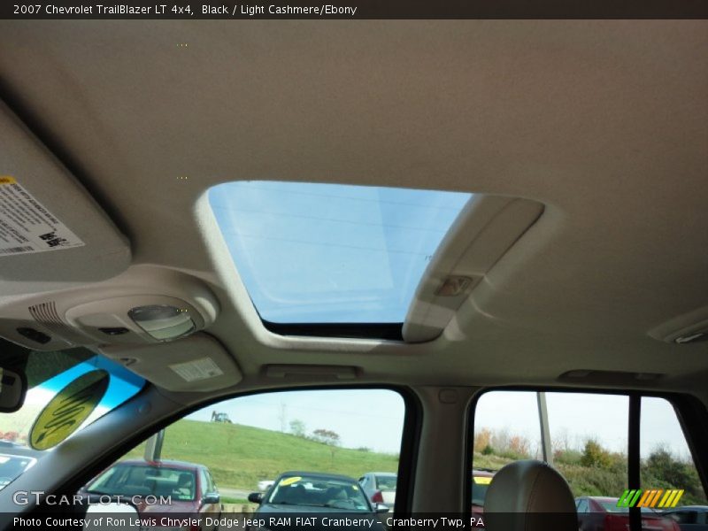 Black / Light Cashmere/Ebony 2007 Chevrolet TrailBlazer LT 4x4