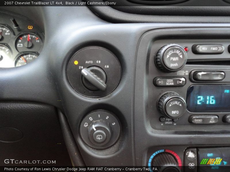 Black / Light Cashmere/Ebony 2007 Chevrolet TrailBlazer LT 4x4