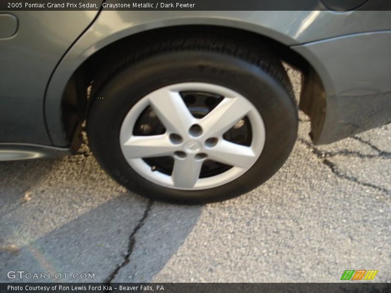 Graystone Metallic / Dark Pewter 2005 Pontiac Grand Prix Sedan