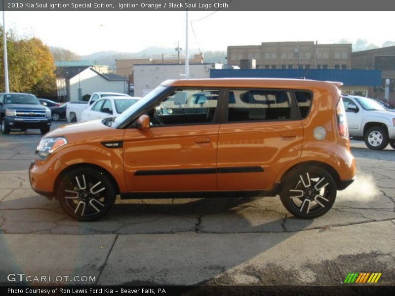 Ignition Orange / Black Soul Logo Cloth 2010 Kia Soul Ignition Special Edition