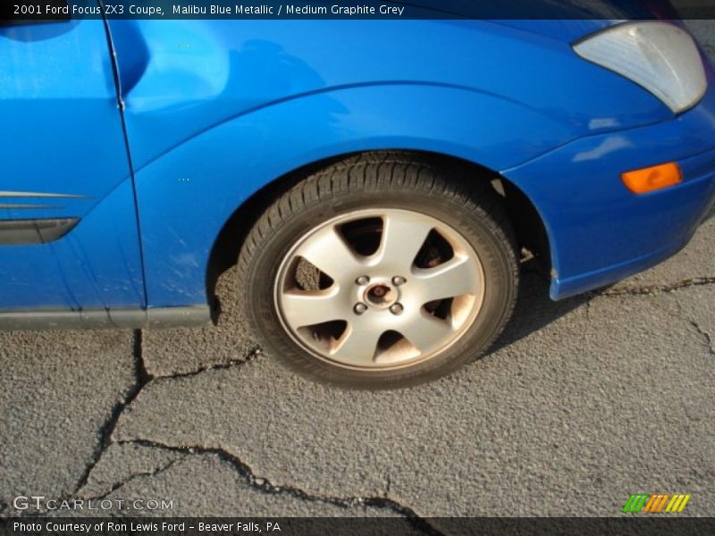 Malibu Blue Metallic / Medium Graphite Grey 2001 Ford Focus ZX3 Coupe