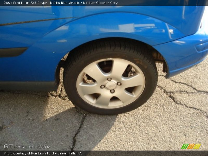 Malibu Blue Metallic / Medium Graphite Grey 2001 Ford Focus ZX3 Coupe