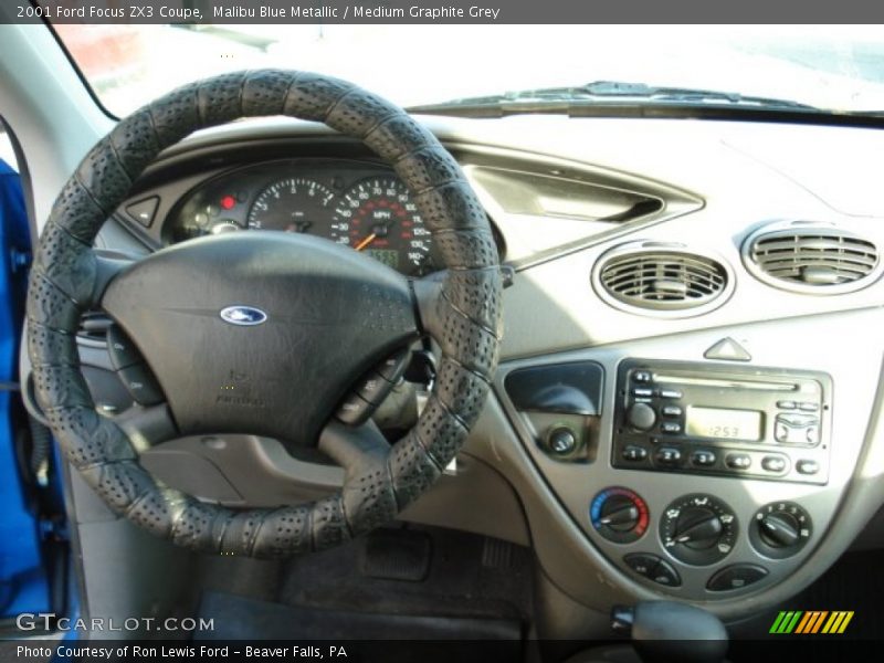 Malibu Blue Metallic / Medium Graphite Grey 2001 Ford Focus ZX3 Coupe