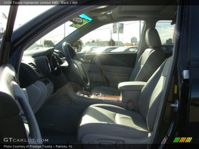 Black / Ash 2009 Toyota Highlander Limited 4WD