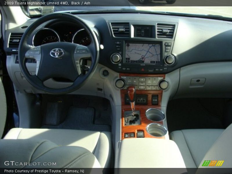 Black / Ash 2009 Toyota Highlander Limited 4WD