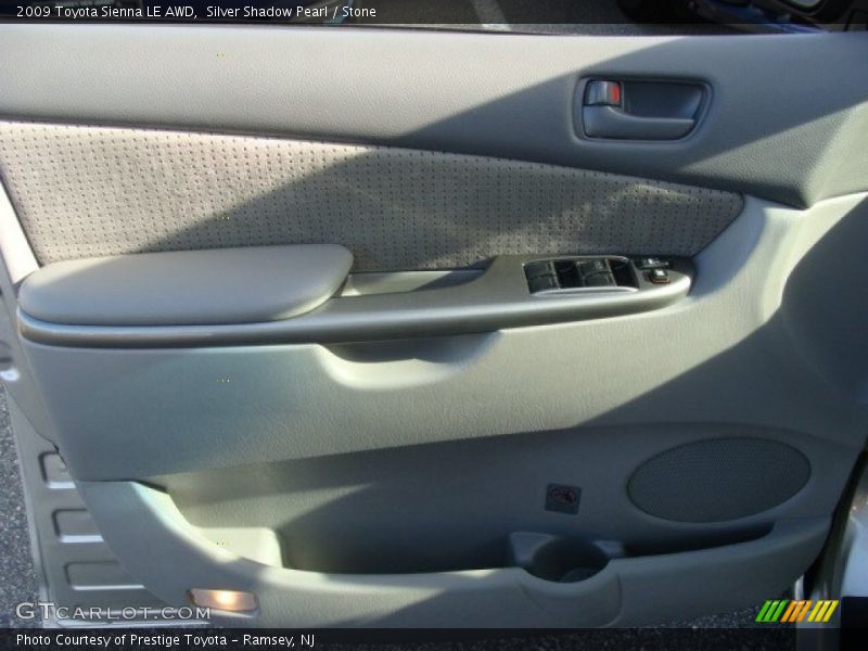 Silver Shadow Pearl / Stone 2009 Toyota Sienna LE AWD