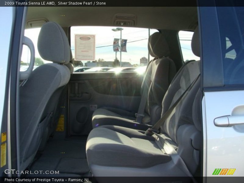 Silver Shadow Pearl / Stone 2009 Toyota Sienna LE AWD