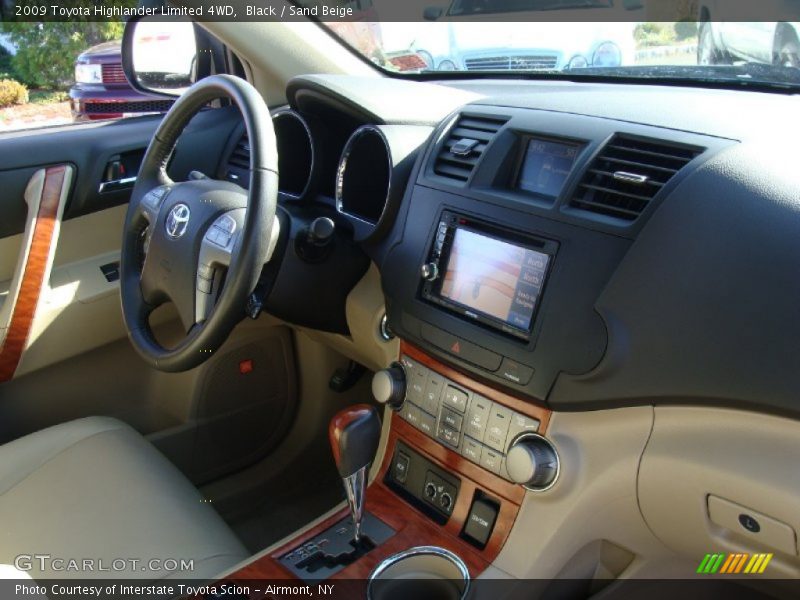 Black / Sand Beige 2009 Toyota Highlander Limited 4WD