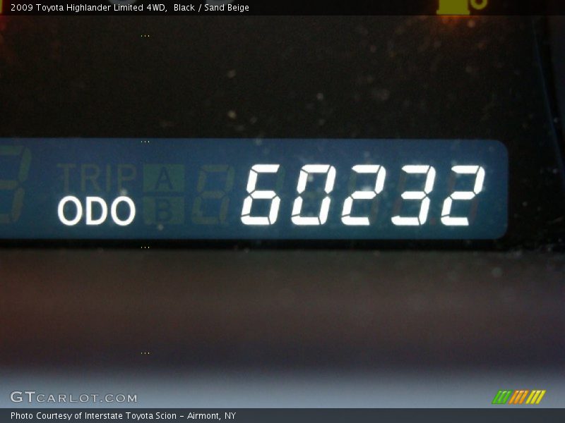 Black / Sand Beige 2009 Toyota Highlander Limited 4WD