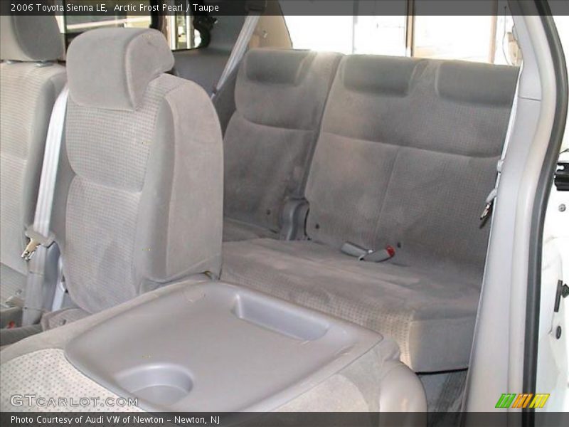 Arctic Frost Pearl / Taupe 2006 Toyota Sienna LE