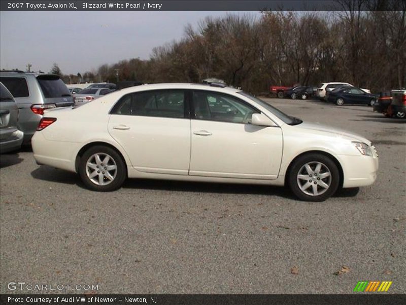 Blizzard White Pearl / Ivory 2007 Toyota Avalon XL