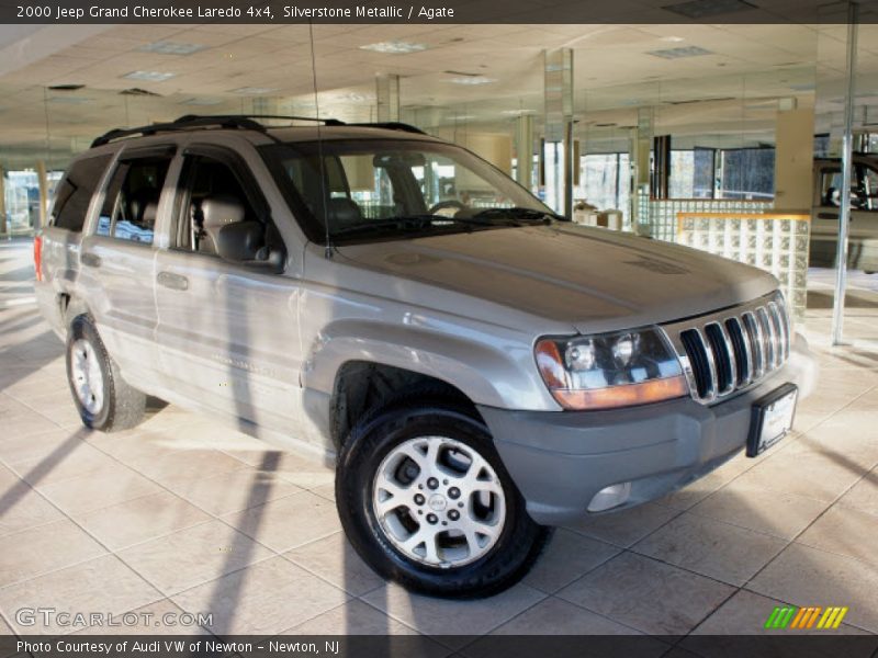 Silverstone Metallic / Agate 2000 Jeep Grand Cherokee Laredo 4x4