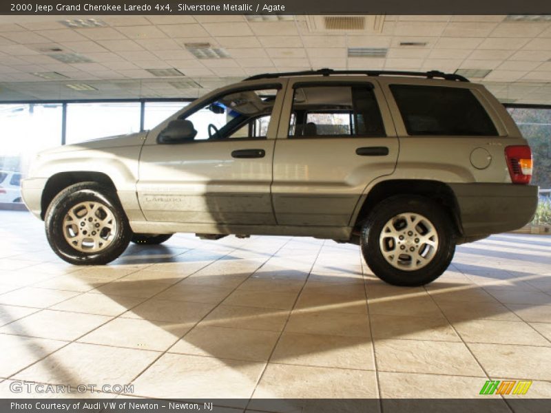 Silverstone Metallic / Agate 2000 Jeep Grand Cherokee Laredo 4x4