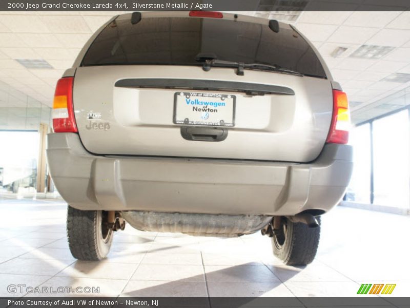 Silverstone Metallic / Agate 2000 Jeep Grand Cherokee Laredo 4x4