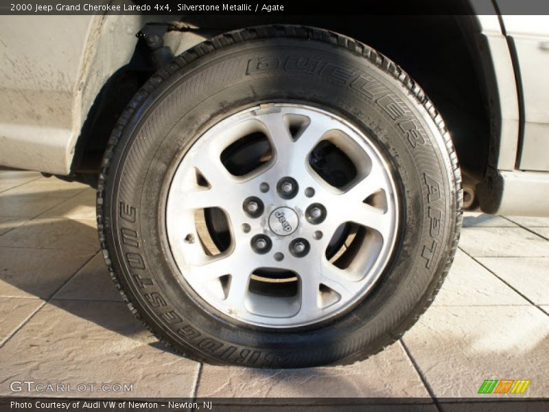 Silverstone Metallic / Agate 2000 Jeep Grand Cherokee Laredo 4x4