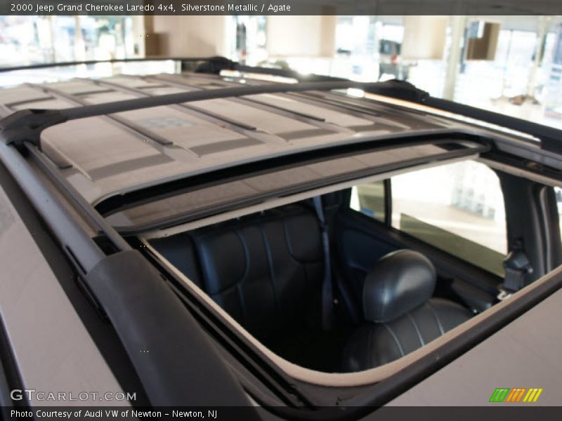 Silverstone Metallic / Agate 2000 Jeep Grand Cherokee Laredo 4x4