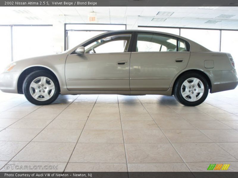 Velvet Beige / Blond Beige 2002 Nissan Altima 2.5 S