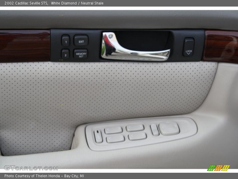 Controls of 2002 Seville STS