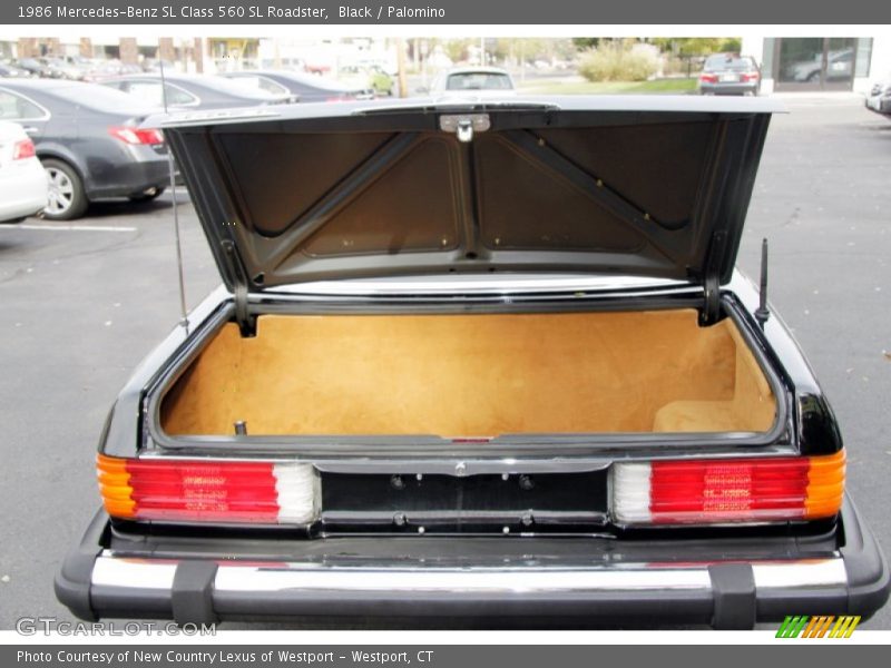  1986 SL Class 560 SL Roadster Trunk